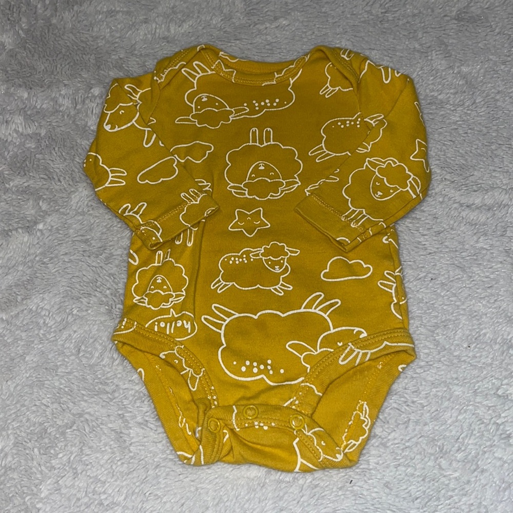 (3 for $10) carters yellow sheep bodysuit 3 month gender neutral 🐑